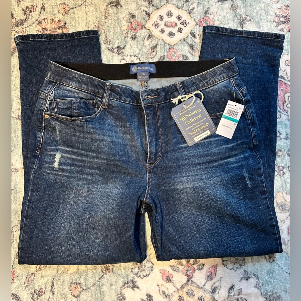 NWT size 16 Decomcracy Girlfriend Jeans